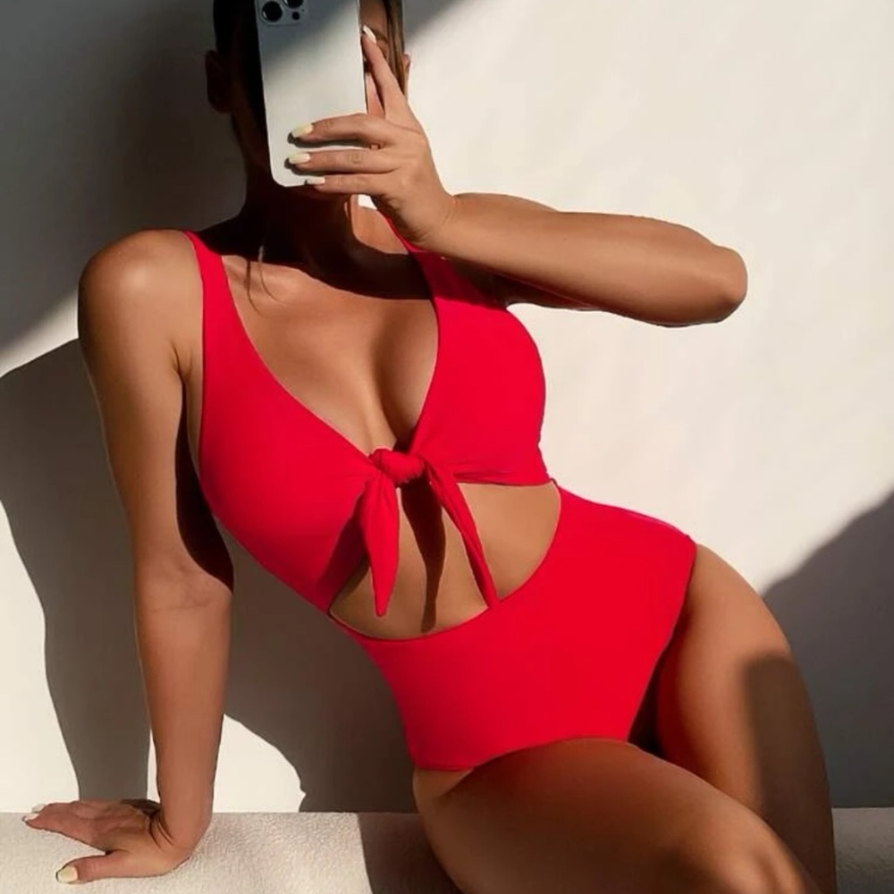 Never worn new without tags swimsuit  size M